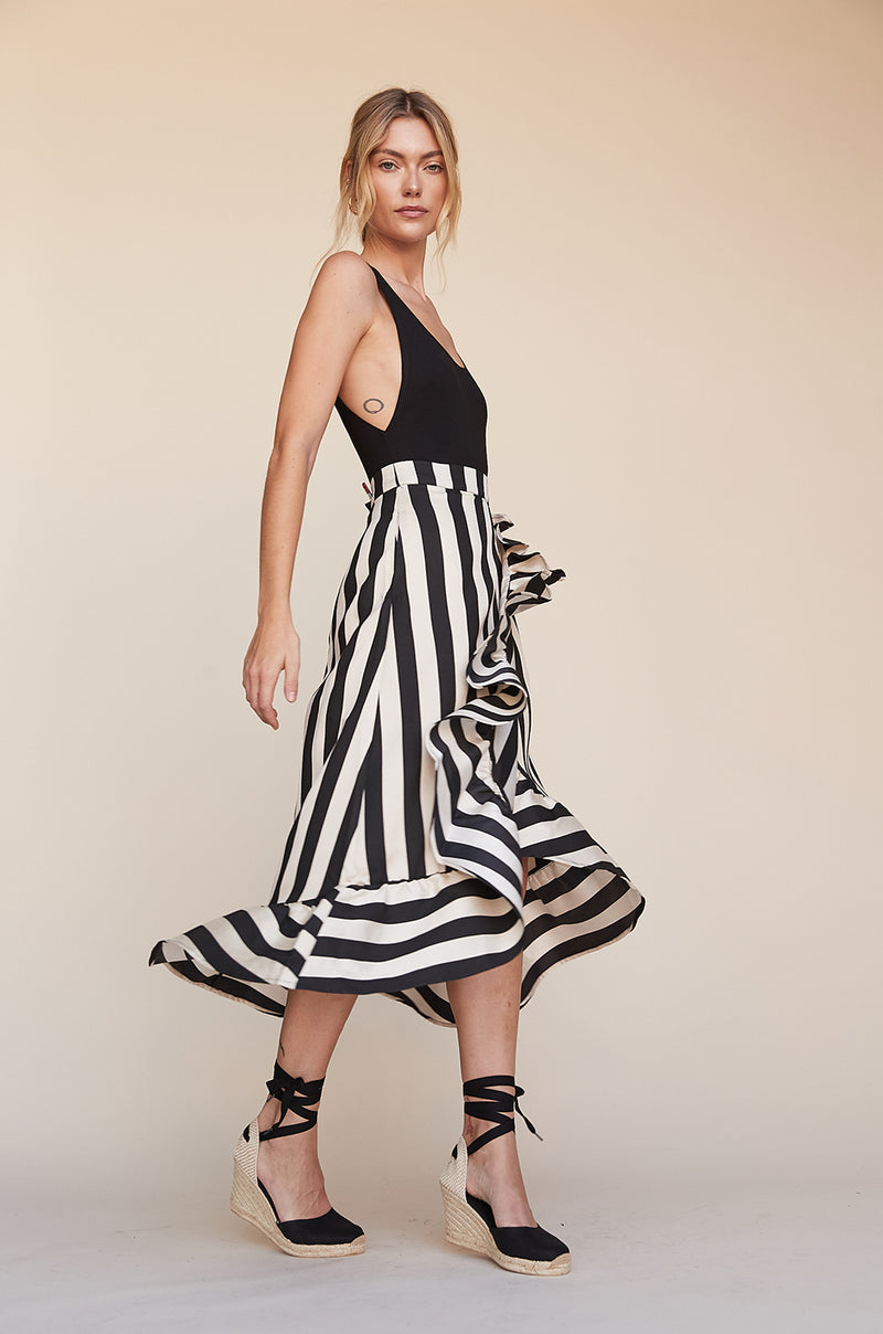 Hi Low Ruffle Skirt in Black & White – LPA