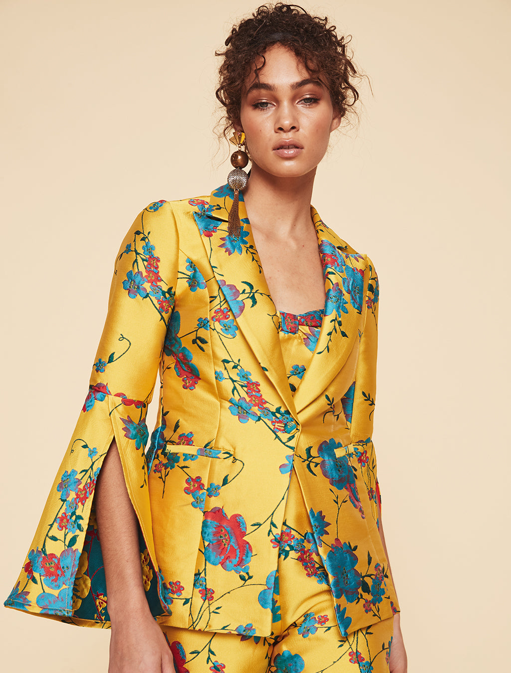 Jacket 713 in Canary – LPA (a Revolve Group company)