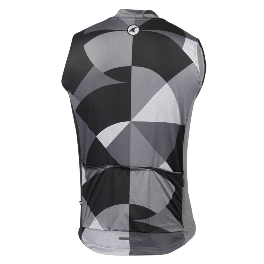 sleeveless cycling jersey with pockets