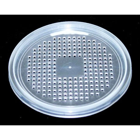 https://cdn.shopify.com/s/files/1/1296/7335/products/deli-cup-lids-waffle-vented-45_1600x.jpg?v=1607698282