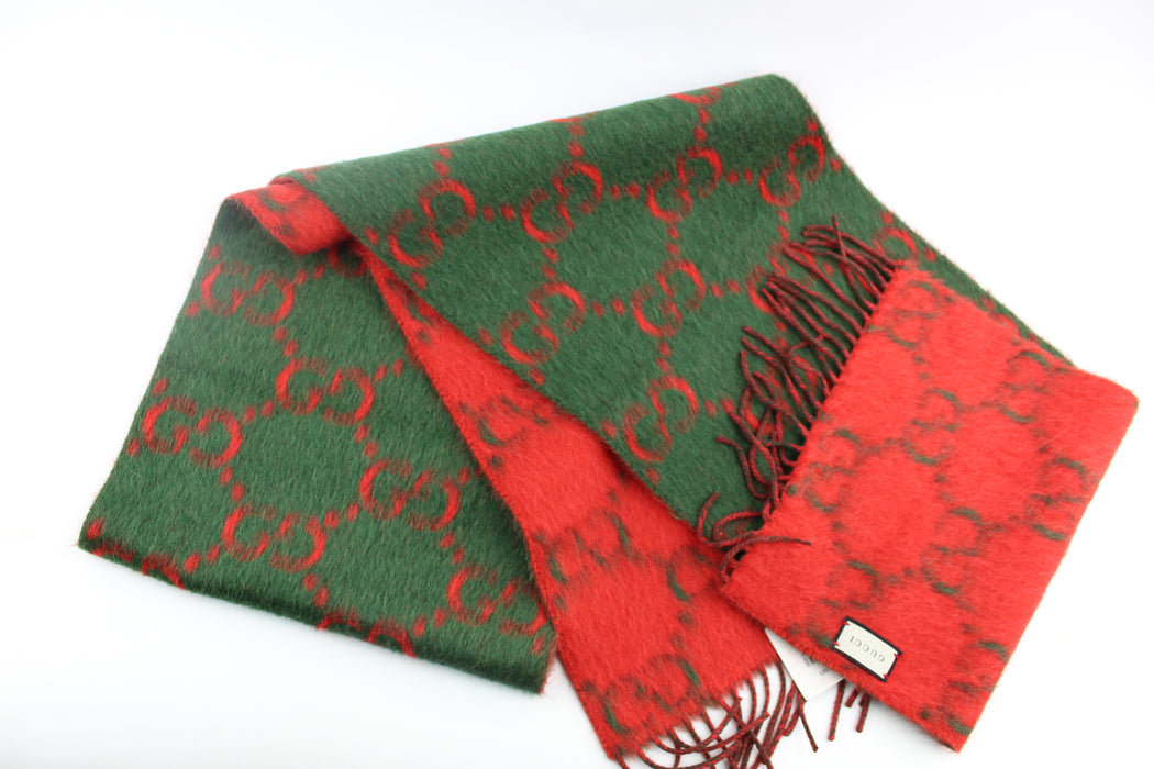 GUCCI RED AND GREEN WOOL SCARF — Luxurysnob