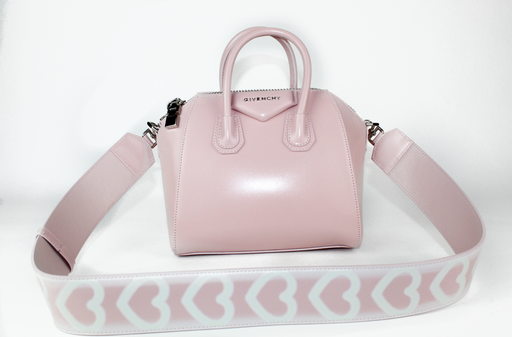 Givenchy Small Antigona Bag in Blush Pink Leather with Tag effect Hear —  Luxurysnob