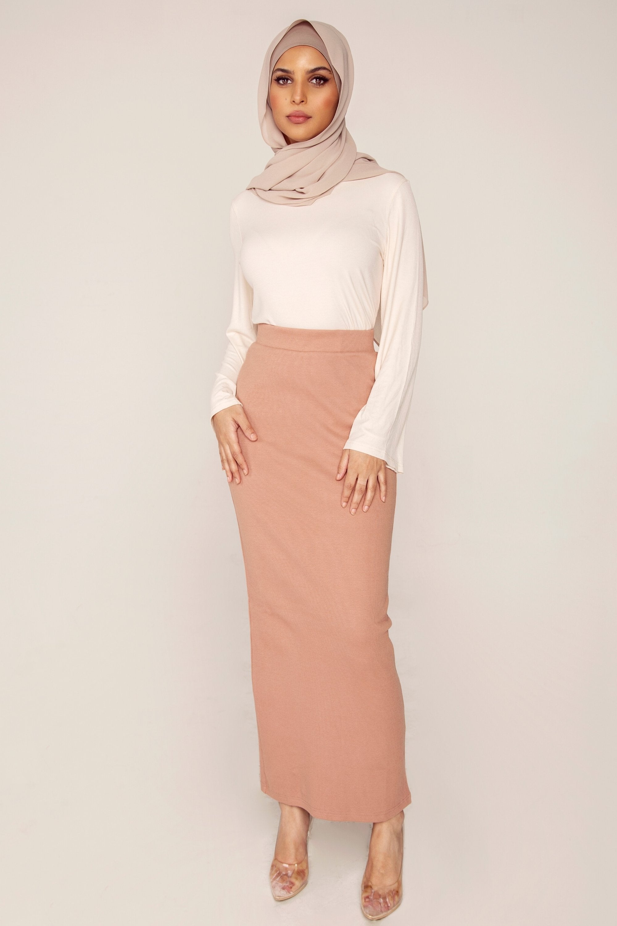 ribbed skirt maxi