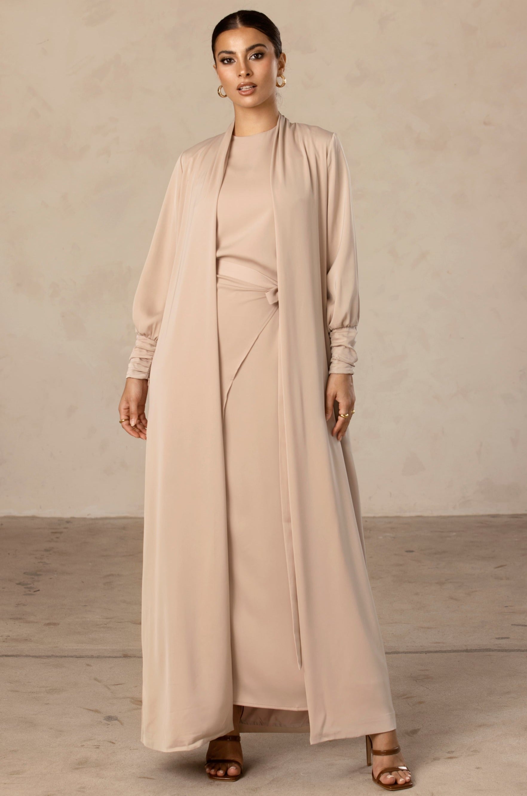 Image of Sadia Open Abaya - Taupe