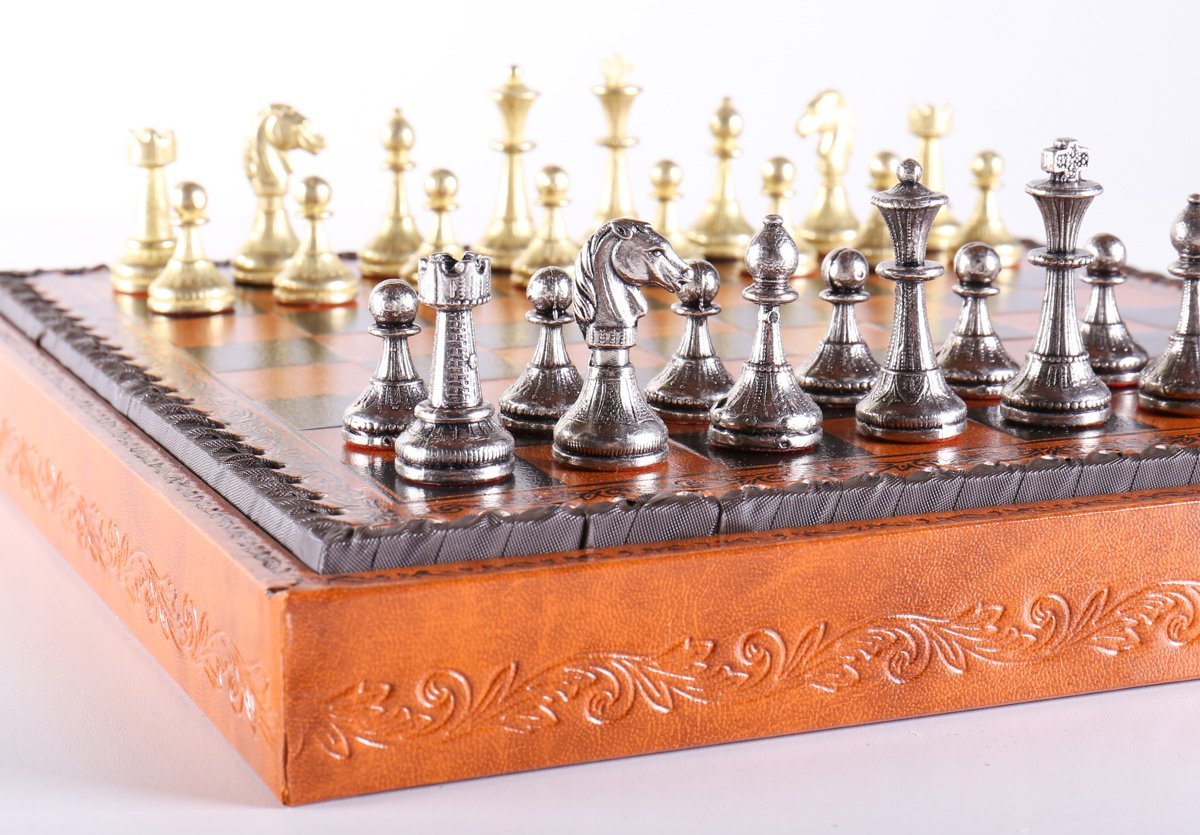 2 1/2 MoW Classics Ebonized Executive French Staunton Chess Pieces