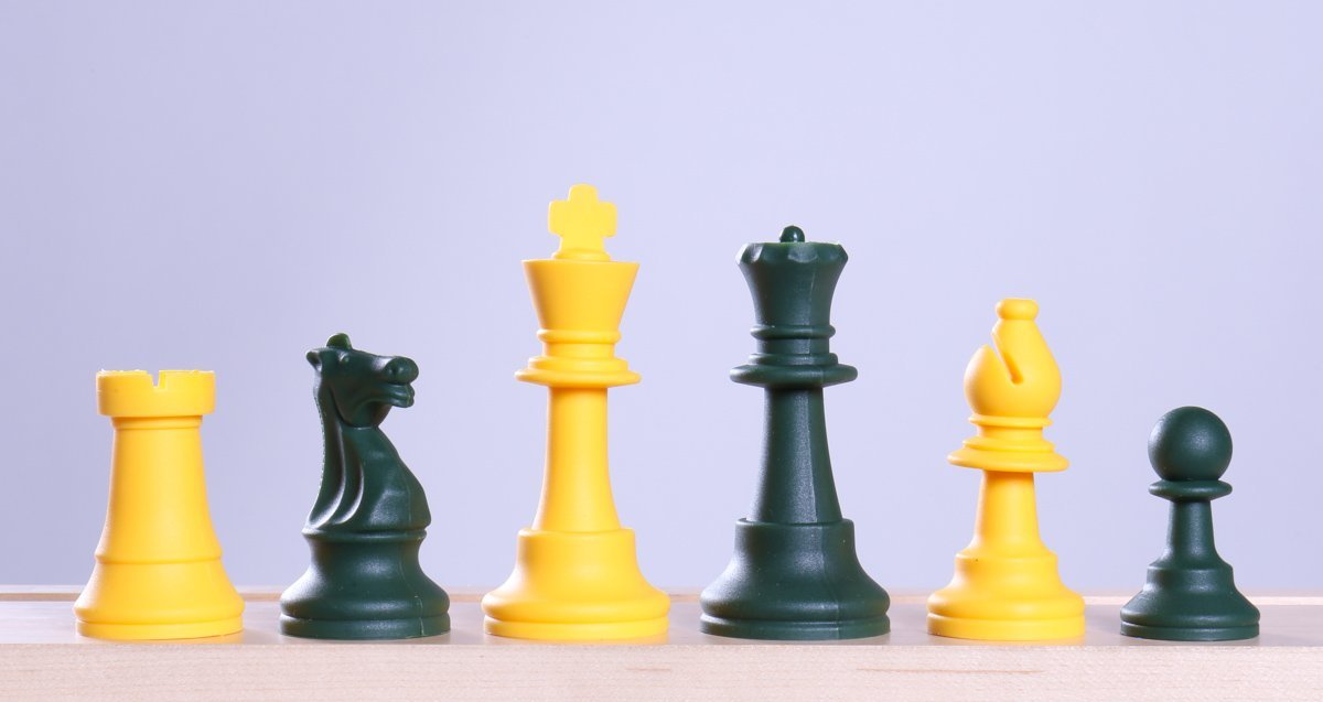 Grand English Style Chess Set with Storage Drawers – Pieces are Tournament  Sized and Hand Carved with Camphor Wood Board 19 in.