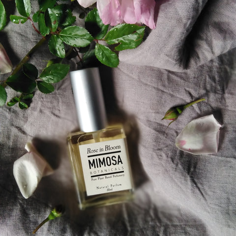 essential garden parfum in bloom