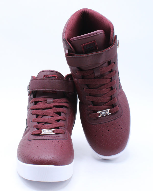 burgundy fila sneakers