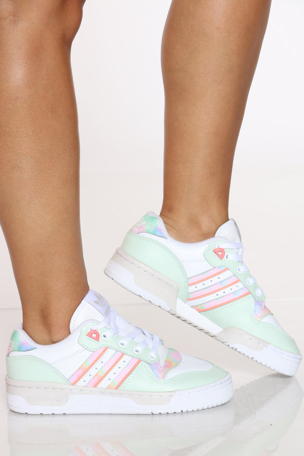 ADIDAS Women's Rivalry Low Shoe - White 