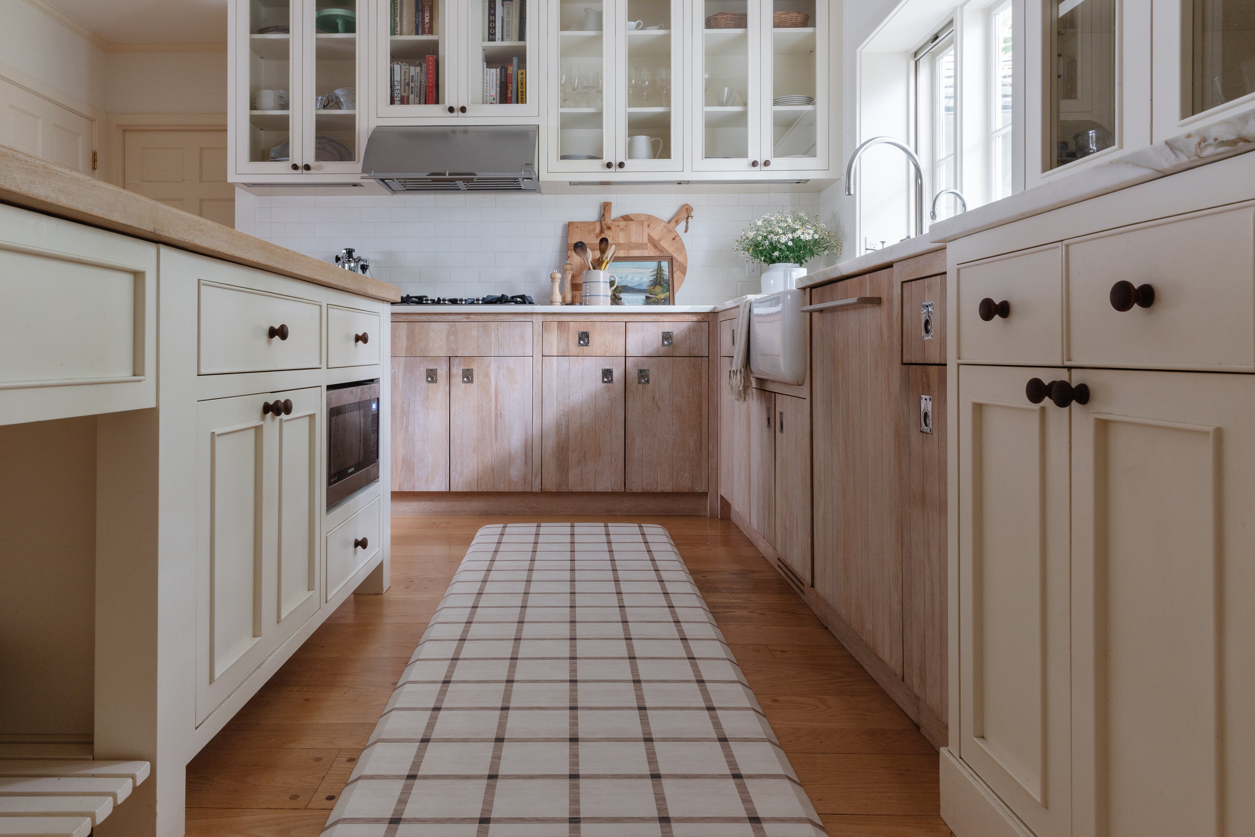 Why Your Kitchen Needs an Anti-Fatigue Mat