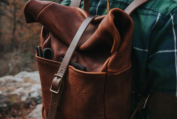 CLASSIC ZIPPERED LEATHER BACKPACK - Go Forth Goods ®