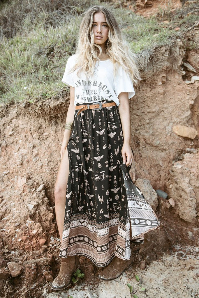 boho maxi skirt outfit