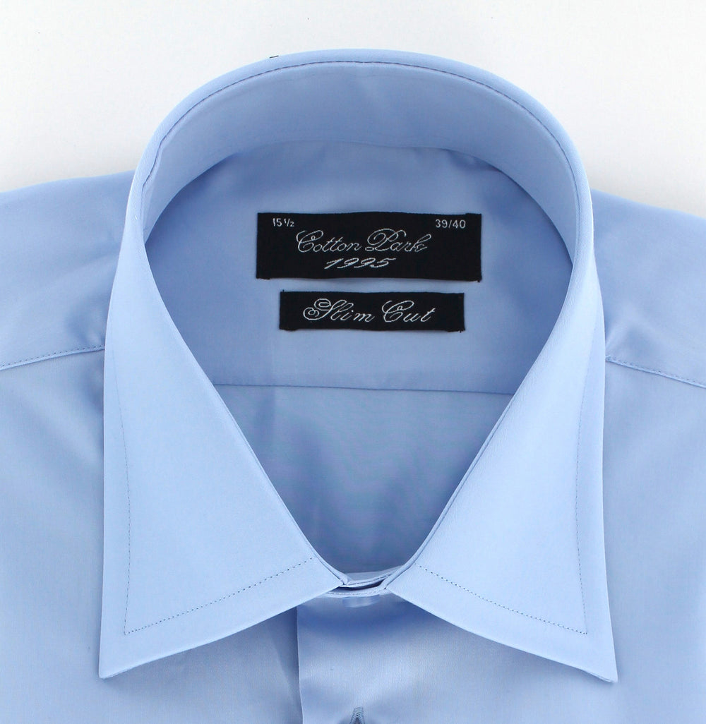 Cotton Park - Chemise col anglais slim fine rayure ciel . Disponible en  ligne - available online . 🇫🇷 Chemise slim col anglais fine rayures .  🇬🇧 Slim English Collar Shirt