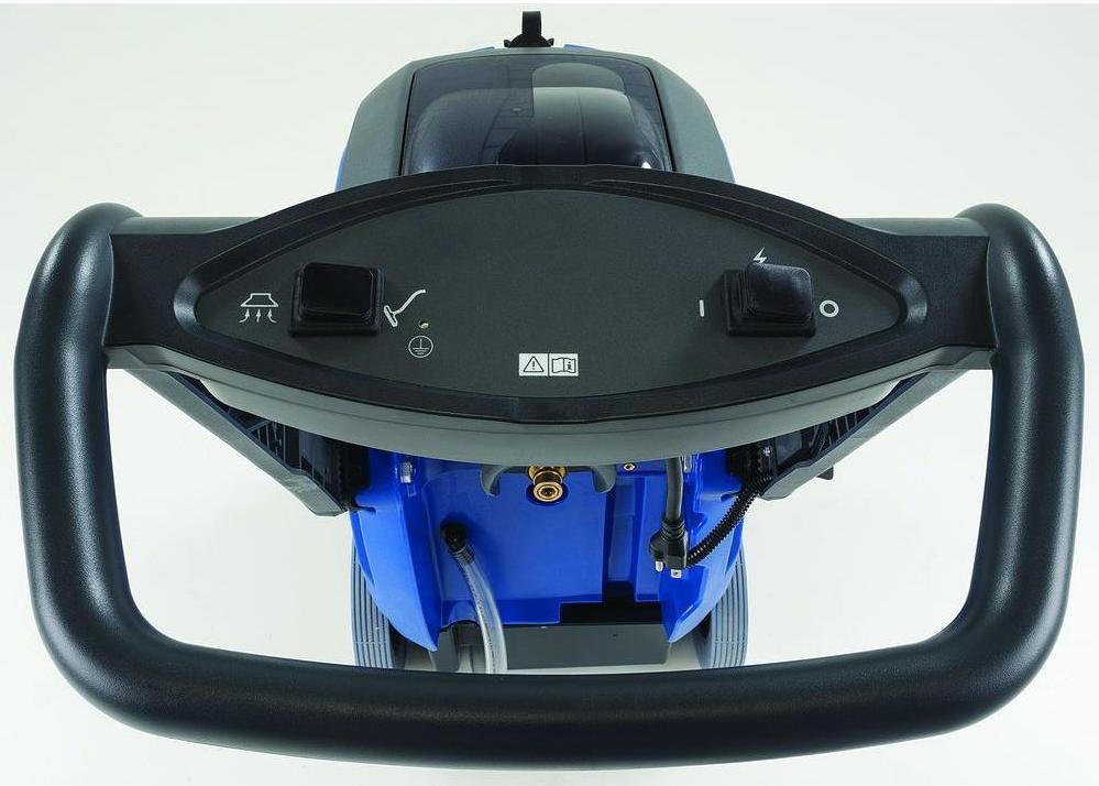 commercial carpet extractor
