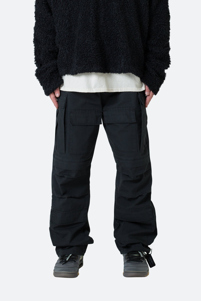 Ultra Baggy Cargo Pants - Black | mnml | shop now