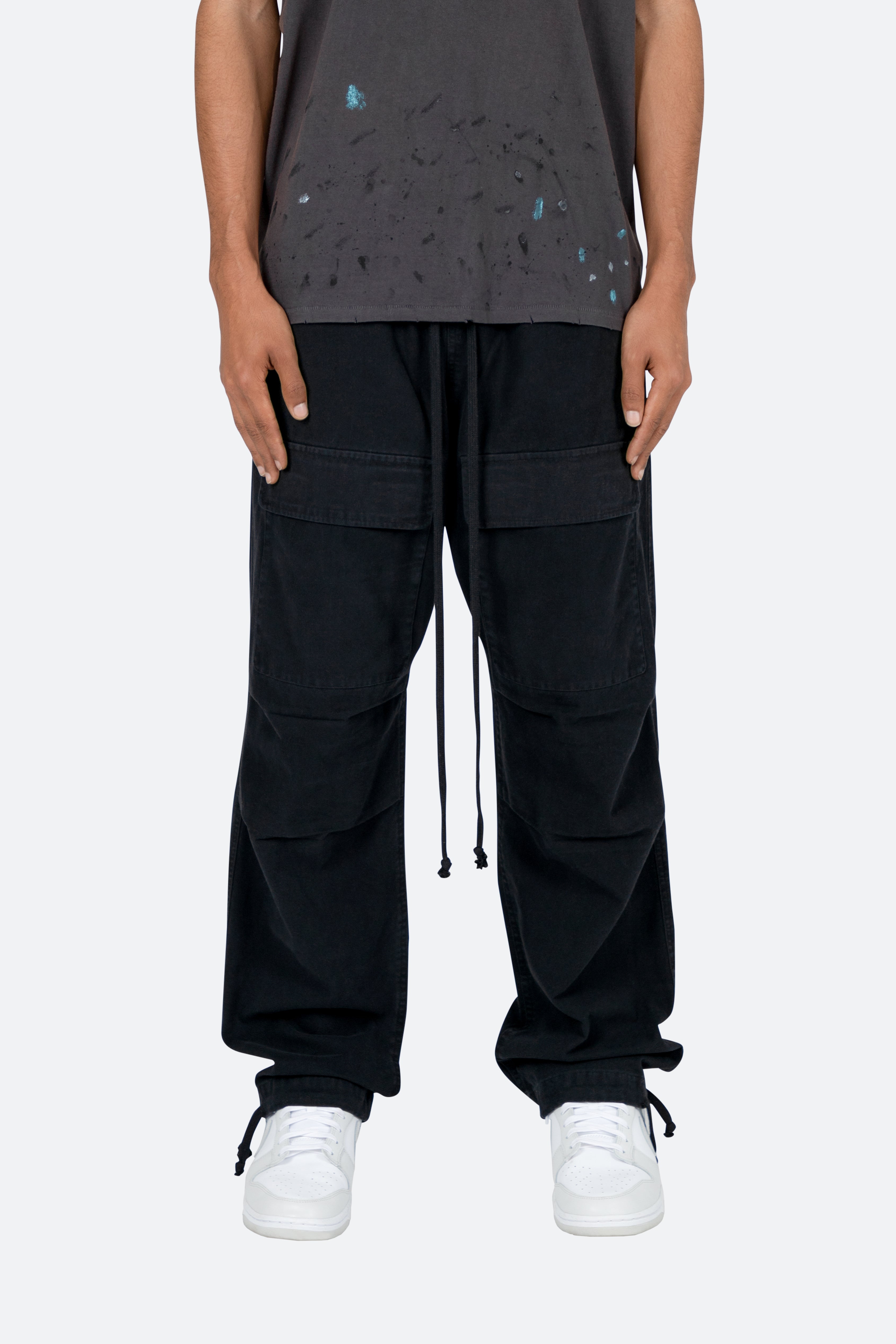 Drop Crotch Cargo Pants - Black | mnml | shop now