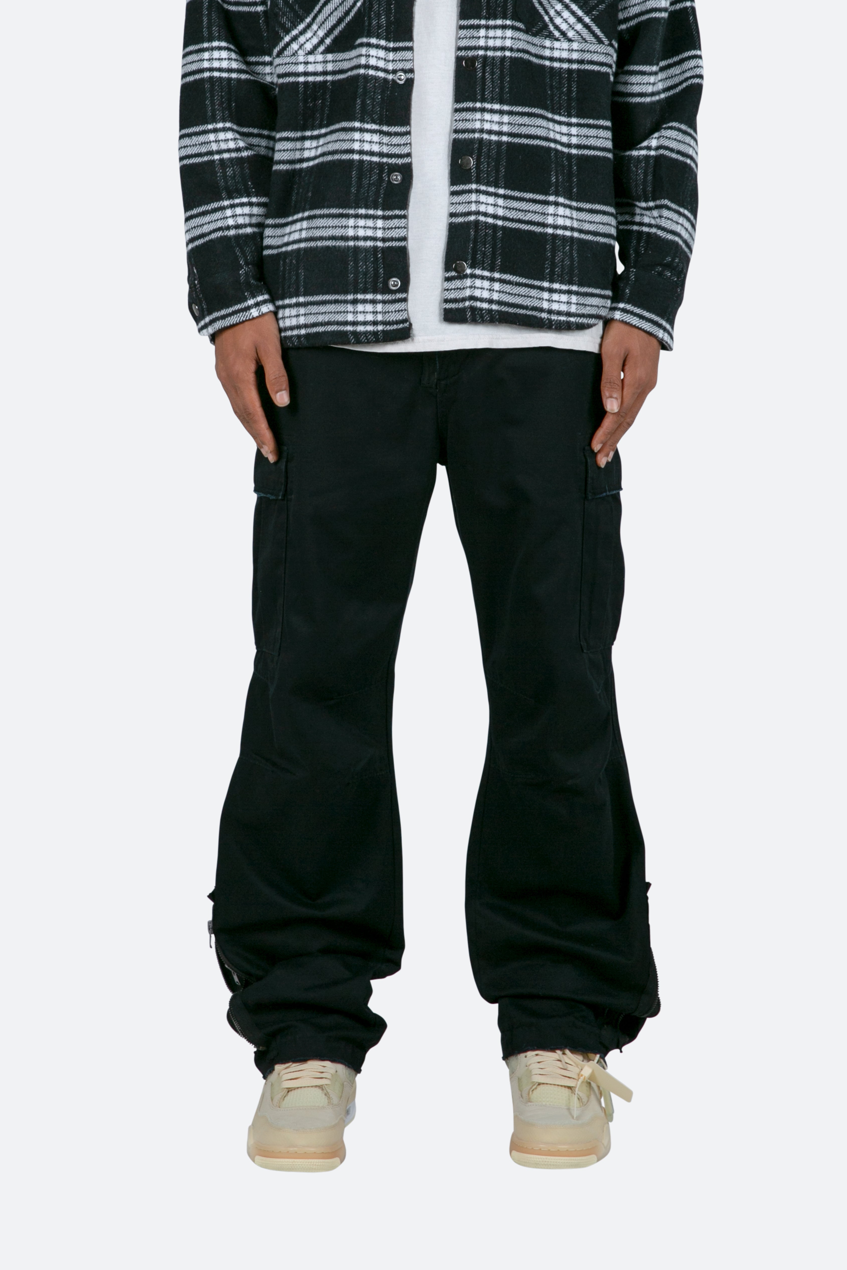 Zipper Denim Cargo Pants - Black | mnml | shop now