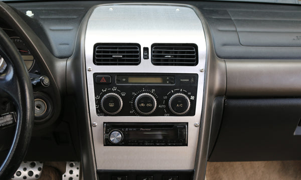Graf Aanbod Bemiddelaar Lexus IS300 (01-05) Aluminum Radio Surround | Spinnywhoosh Graphics