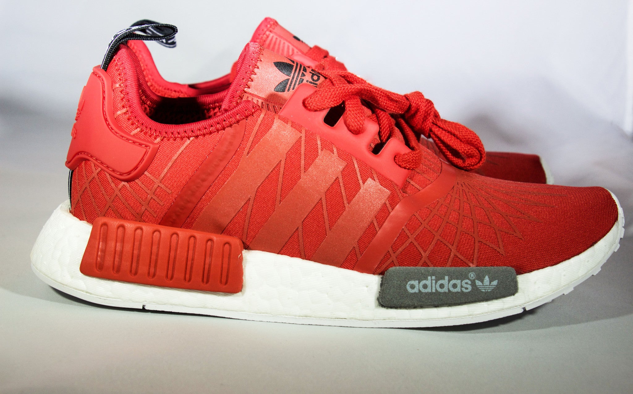 adidas nmd r1 lush red