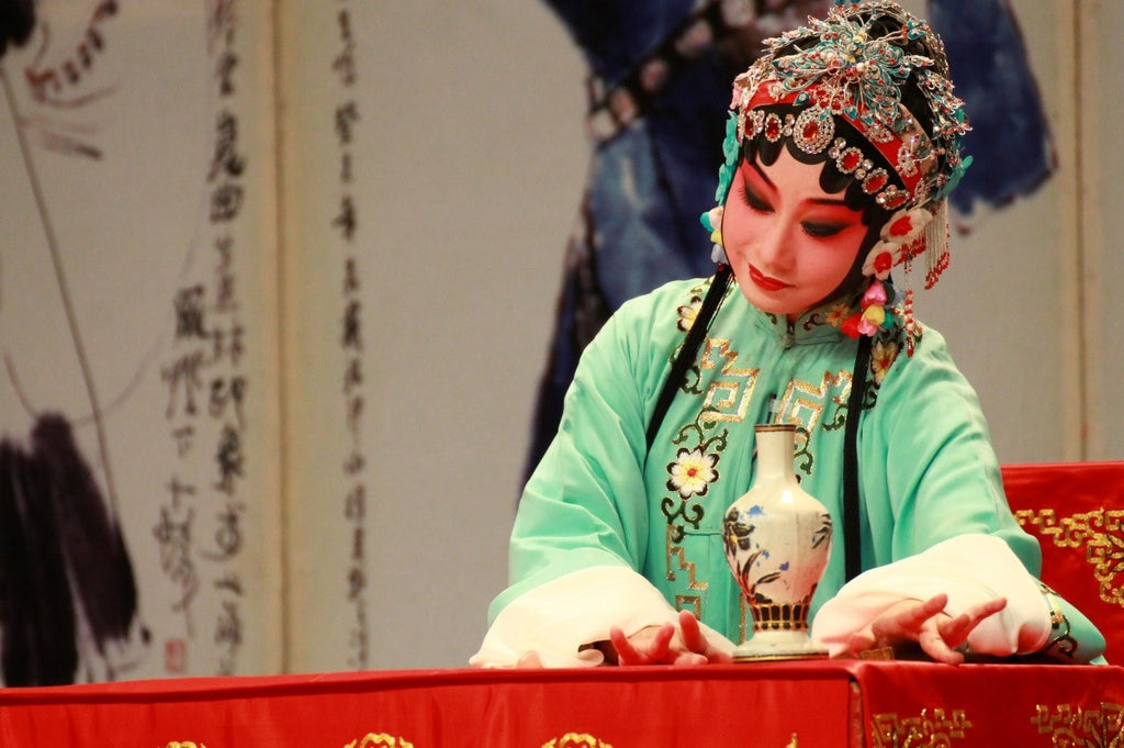 Spend A Night at the Chinese Opera!