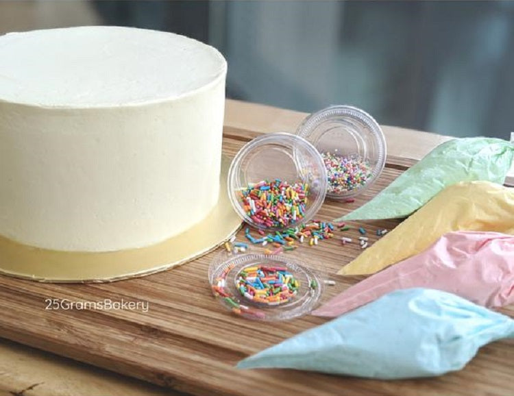 Cake Decorating Kit by 25grams Bakery