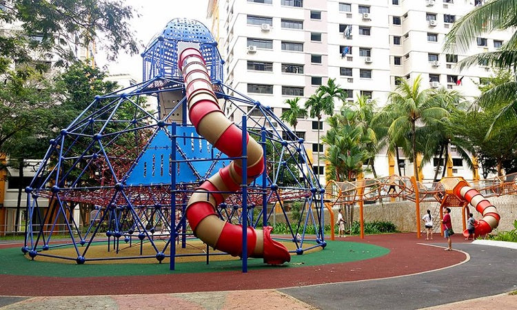 Free Outdoor Playgrounds in the North - Circle Green Park