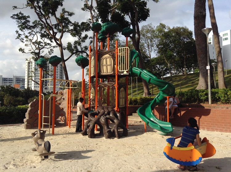 Free Outdoor Playgrounds in the West of Singapore - Clementi Woods Park