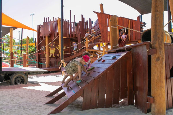 Climbing wall