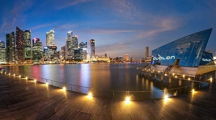 10+ Great Places for a Stunning View of National Day 2019 Fireworks - MBS Waterfront Boardwalk