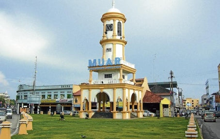 5 Towns and Districts to Visit with Your Kids in Johor  - Muar Clocktower