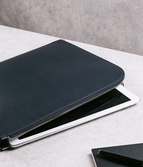 Maverick & Co. Altas Macbook Clutch