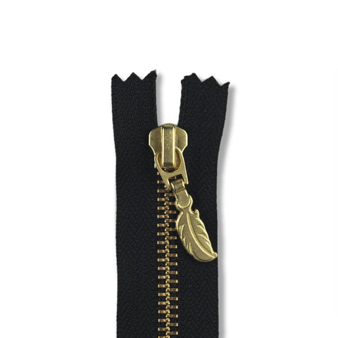 18cm Zip Gold Feather Black 580