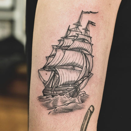 17 ideas de Engraving Tattoos  tatuajes artistas tatuadores tatuajes de  ballenas