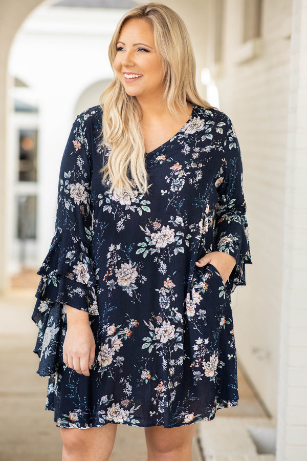 trendy flowy dresses