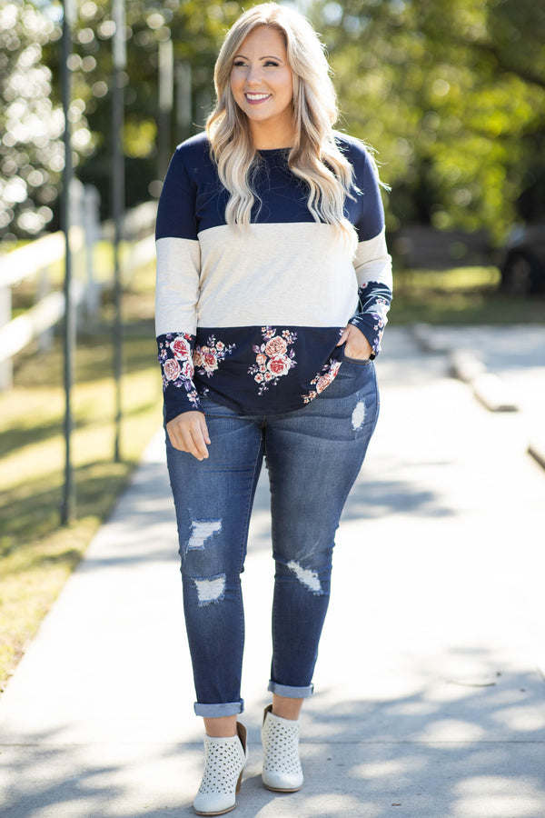 Cool Carnation Top, Navy – Chic Soul