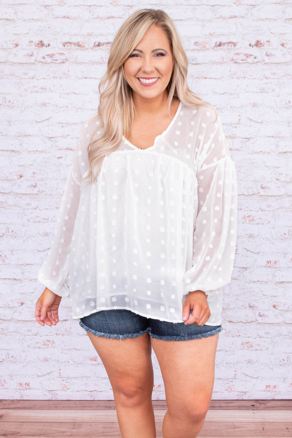 blouses with flowy sleeves