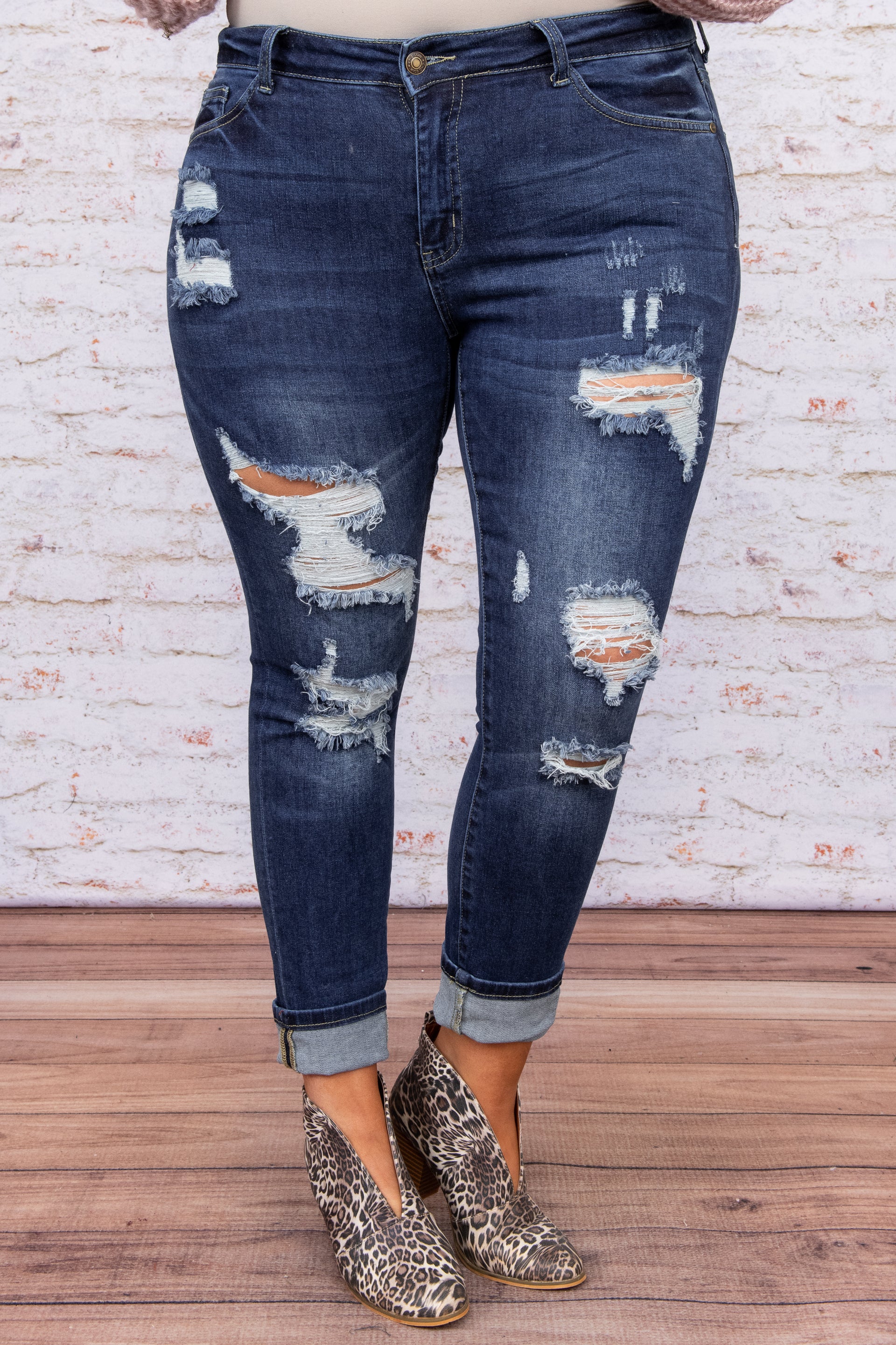 Go Explore Boyfriend Jeans, Dark Wash – Chic Soul