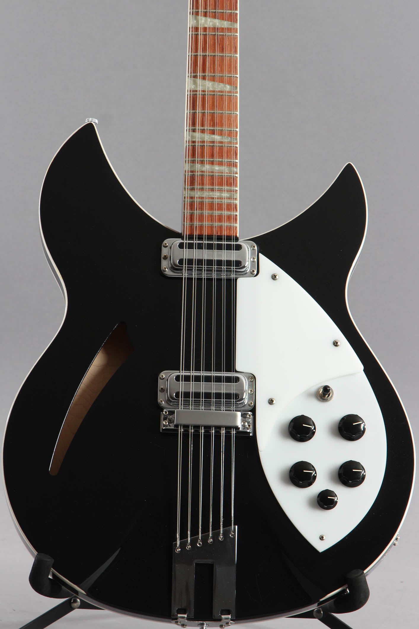 black rickenbacker 360