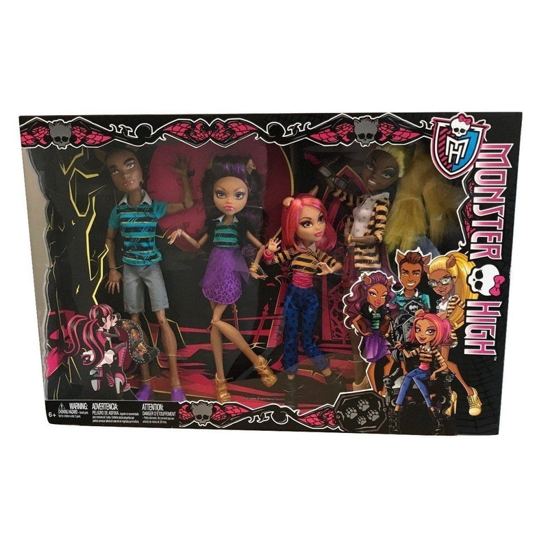 monster high dolls wolf family