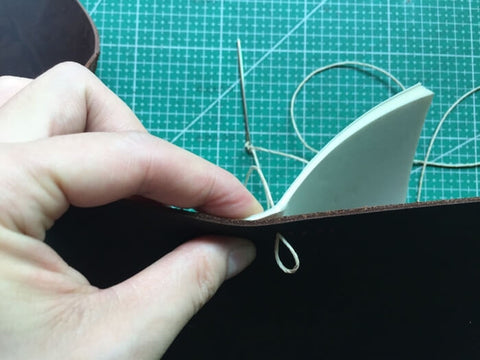 tutorial - make a leather journal 16
