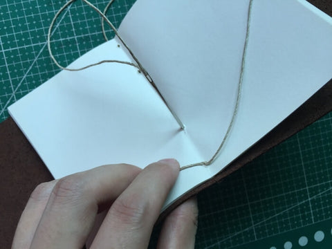 tutorial - make a leather journal 17