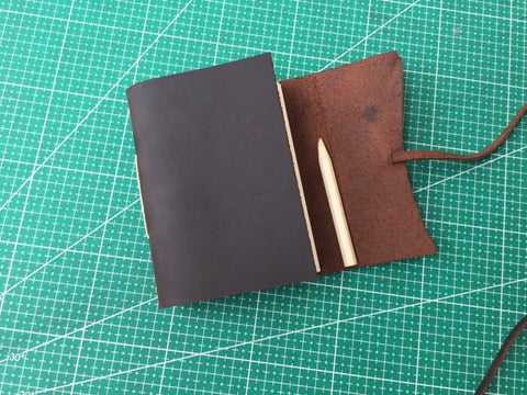 tutorial - make a leather journal 53