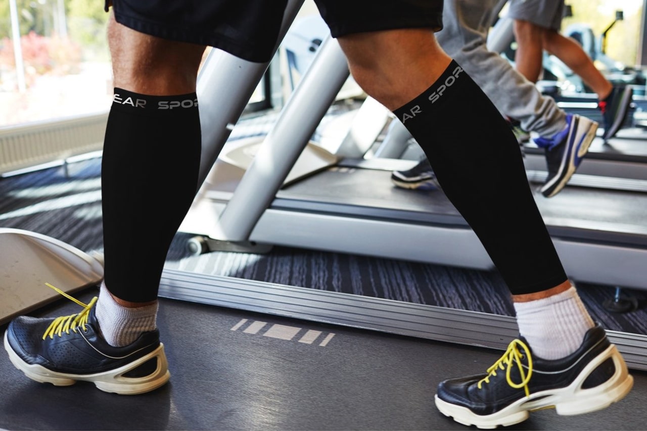 effektivt Taiko mave teater Should You Wear Compression Socks While Working Out? - Physix Gear Sport