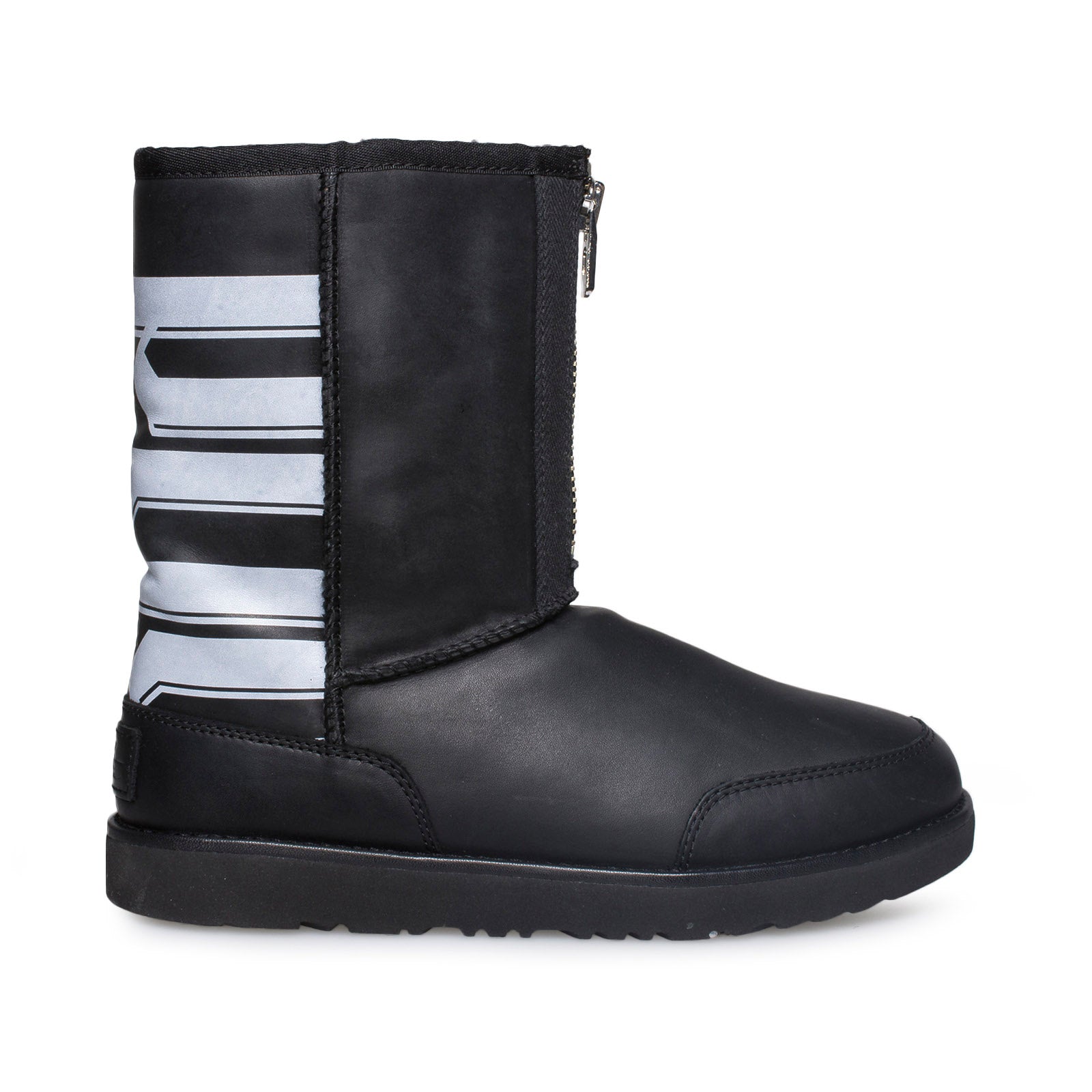 ugg classic short zip boot