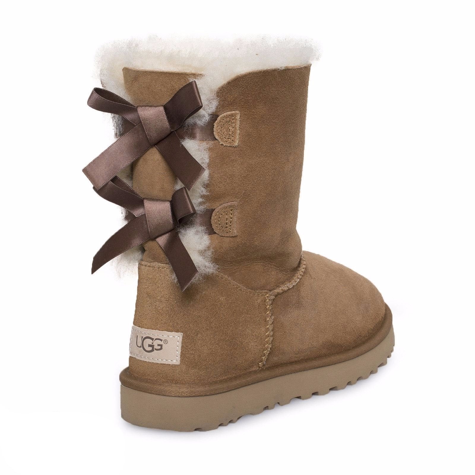 chestnut uggs with bows