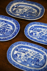 Willow pattern plates