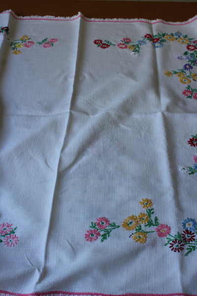 Pair Floral Embroidered Tablecloths – Kernow Furniture