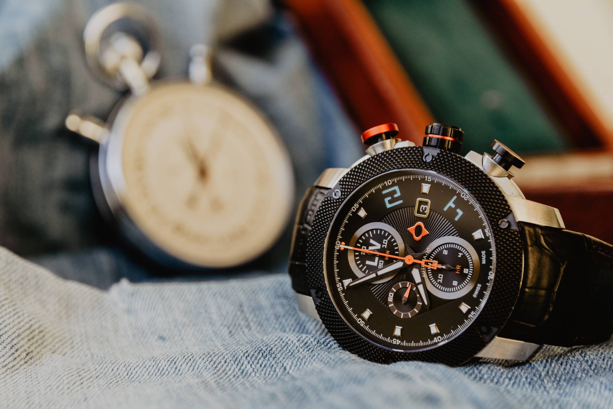 chronograph vs automatic