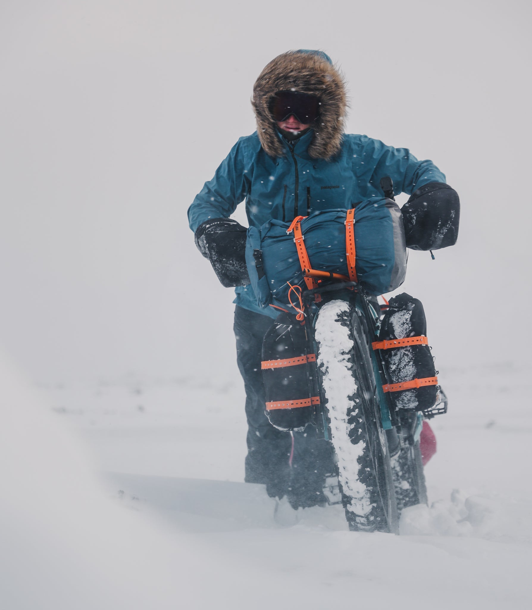 joffrey maluski iceland winter bikepacking
