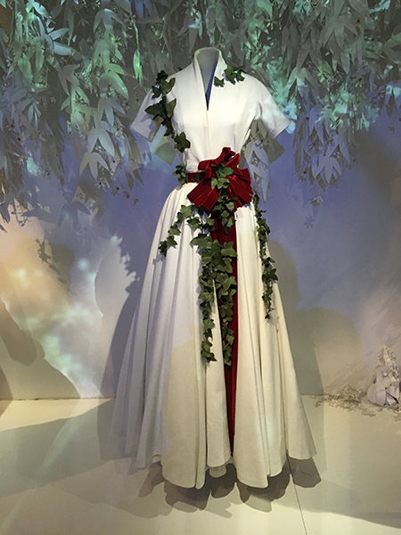 Dior gown in white cotton.